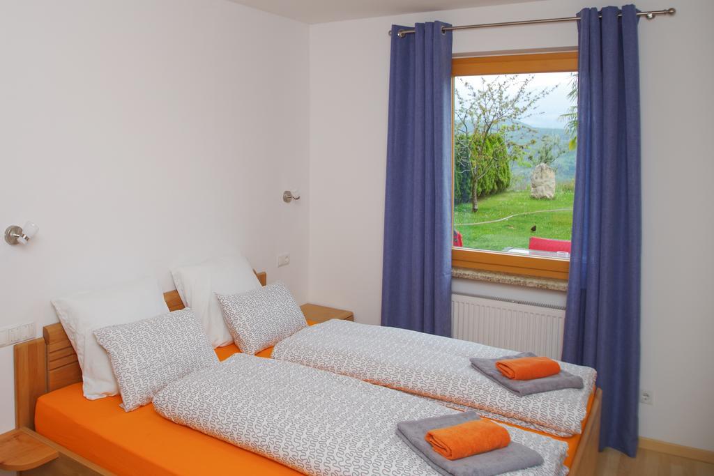 Wiesmuellerhof Caldaro Buitenkant foto